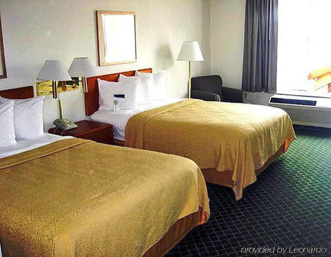 Econo Lodge Inn & Suites Johnson City Extérieur photo